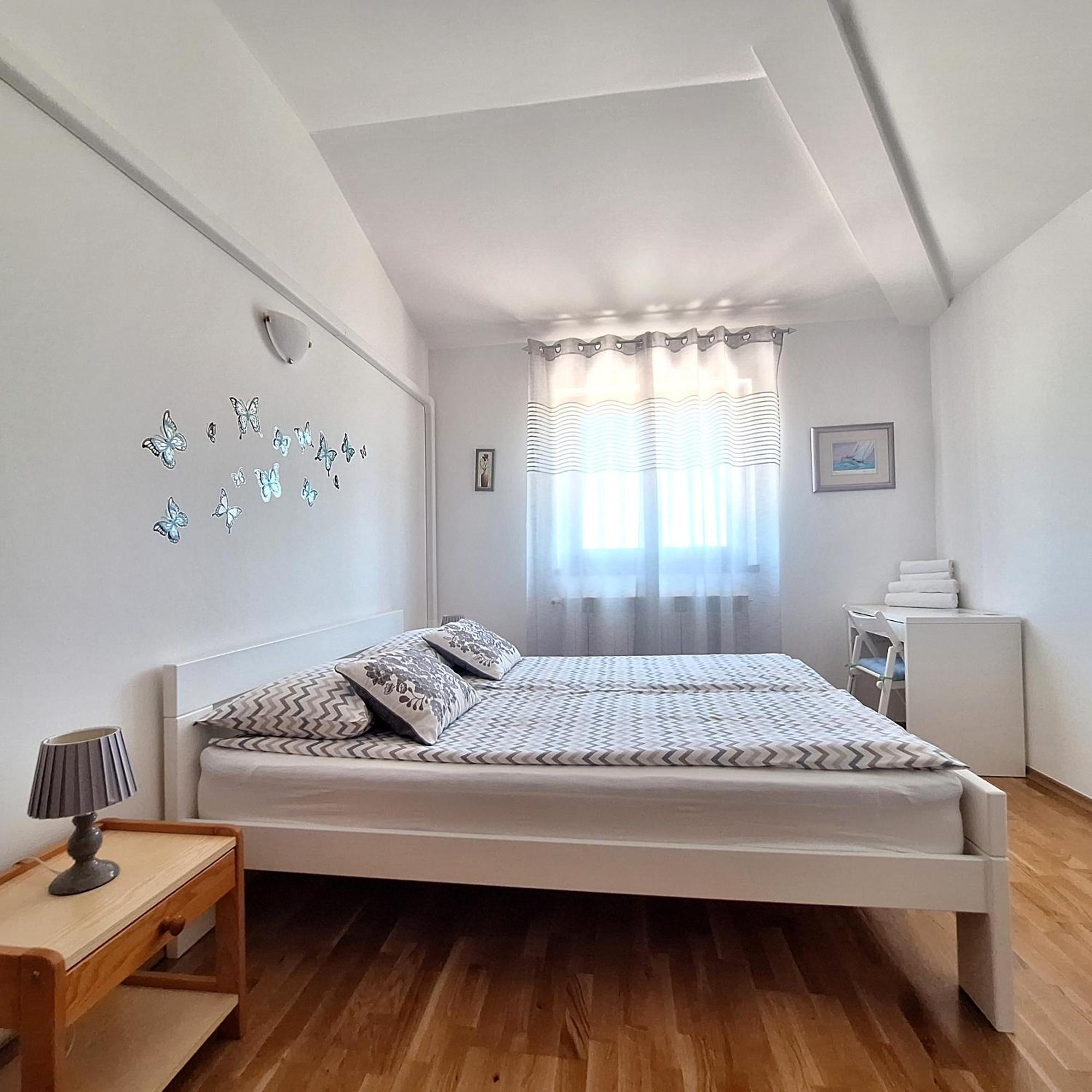 Apartment Mita Groznjan Exterior photo